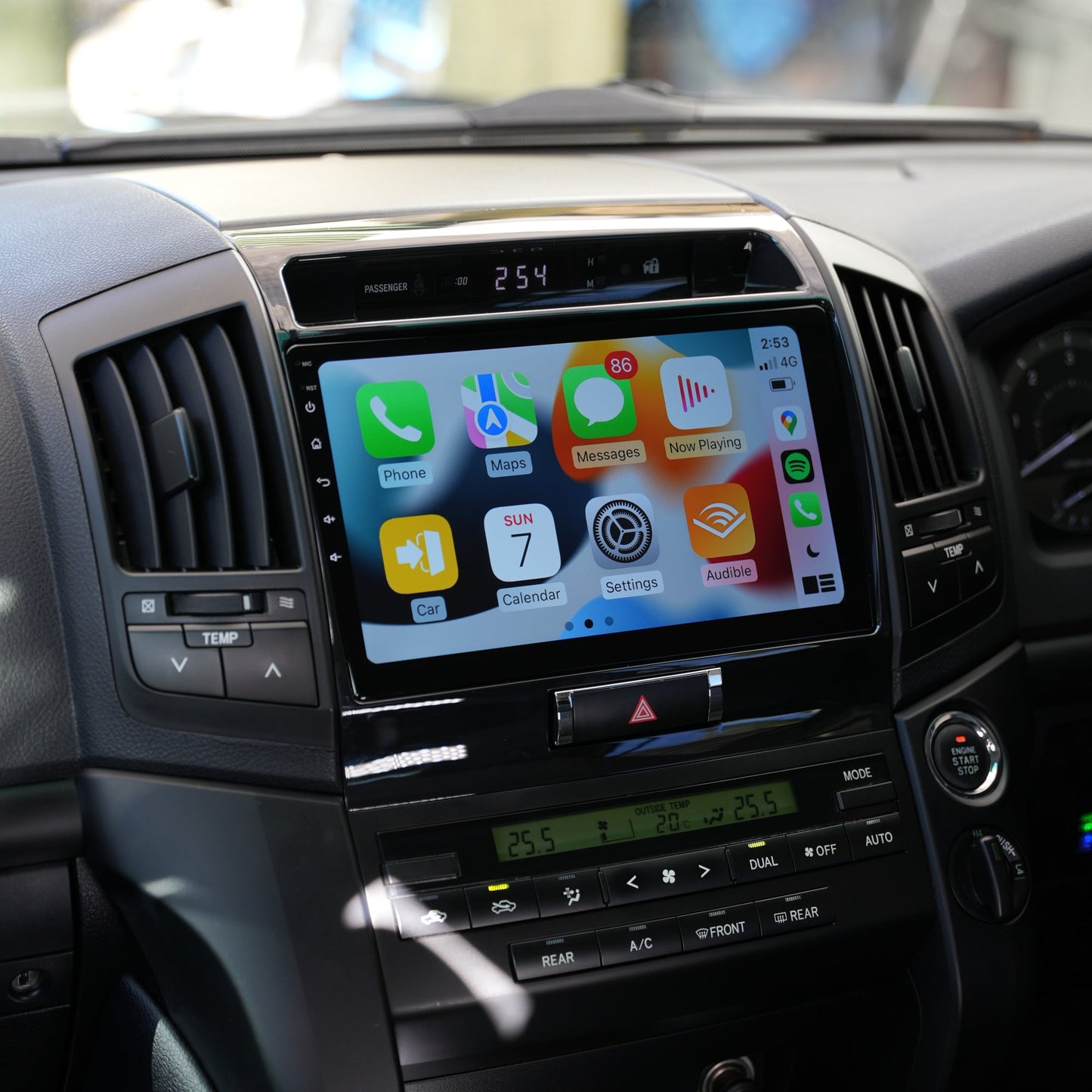 Toyota Land Cruiser 200 Series, 2007-2015 - CARPLAY, DIRECT FIT, UPGRADE KIT